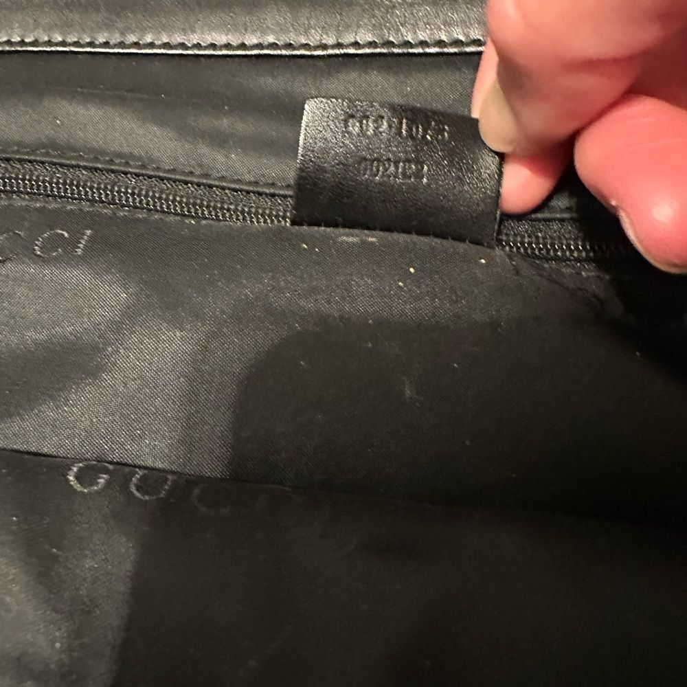 Gucci Black Shoulder Bag - Picture 8 of 13